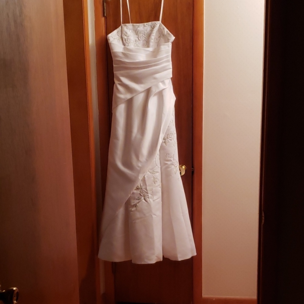 Wedding dress